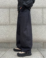 Beg Non-Fade Dart Denim Pants