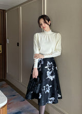 Genuine Pearl Slit Frill Turtleneck Knit
