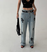 Accentuated Buckle Cowhide Belt