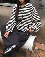 One-pin tuck strap balloon cotton pants