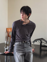 Trav Diagonal Henley Neck Long Sleeve T-shirt
