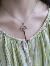 Heart-stirring key necklace