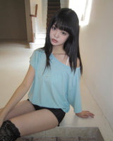 Dekil Off-Shoulder Short-Sleeve T-Shirt