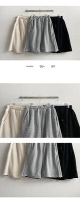 Chisen High density fleece side pintuck Bermuda pants
