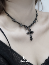 Kuro Heart Cross Necklace