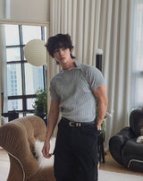 スロウリーボタンマッスルフィットリブドショートスリーブTシャツ