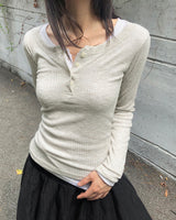 リベッドボタンラウンドネックロングスリーブTシャツ