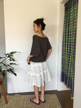 Monog off-shoulder T-shirt (2color)