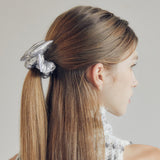 METAL CUSHION RIBBON SCRUNCHIE (SILVER)