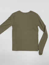 One-slit button tension t-shirt