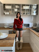 Red gradation off-balance shoulder knitwear