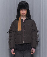 RIBBON COLLAR SHORT PUFFER (CHARCOAL)_F24ZA955