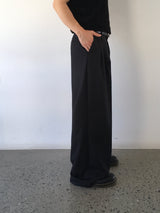 Olen two-tuck wide slacks 3C