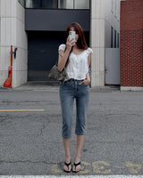 Stretch denim capri pants