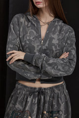 OUT ZIP-UP
