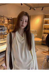 Flower brooch striped long-sleeved knit shirt