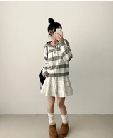 Beaded Dangara Snap Knit Hooded