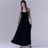 ホリデーエッセンシャルノースリーブドレス (BLACK)