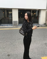 ローライズブラックブーツカットパンツ