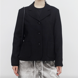 The three button jacket of DeMu.