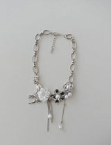 VINTAGE FLOWER TASSLE NECKLACE