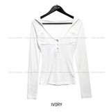Melt button pocket U-neck hood