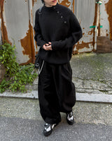 Nell Line Neck Button Knit