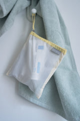 flat pouch (lemon white)