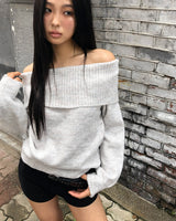 Jeune Off-Shoulder Loose-Fit Long Sleeve Knit