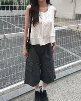 Sleeveless blouse
