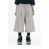 One-Tuck Line Bermuda Sweatpants - Melange Grey