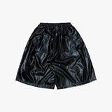 グロッシー フェイクレザー ワイド ショーツ ブラック
