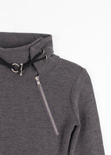 HIGH NECK ZIPPER TEE