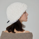 VARZAR Safety Pin Fur Beanie / Cream