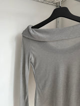 ピアオフショルダ―Tシャツ(2 colors)