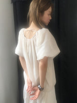 Gureum puff blouse