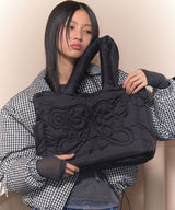 CUDDLE PADDED SHOULDER BAG (BLACK)_F24ZE913