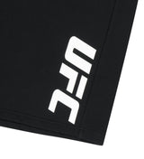 UFCビッグロゴバミューダショートパンツ