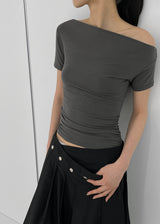[MADE] Gisello Uncovered Shirring Tee