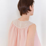Swan Embroidered A Line Blouse _ Pink