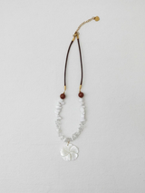 LUCENT SHELL FLOWER NECKLACE
