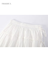 Double ribbon lace banding flare skirt white