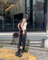 Raw bermuda pants
