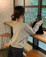 キャオフショルダーマンツーマン