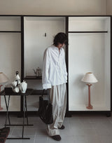 Modern three-tuck wide slacks
