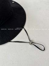 [UNISEX] Ttotto string safari cowboy bucket hat