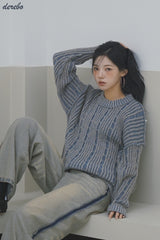 Retro-strip loose fit knitwear