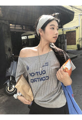 コントロールオフショルダールーズフィットショルダースリーブTシャツ