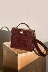 LAZEL CROC フラップトートレザーバッグ / Wani Burgundy