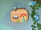 【MADE】Blue bird’s house Airpods case 